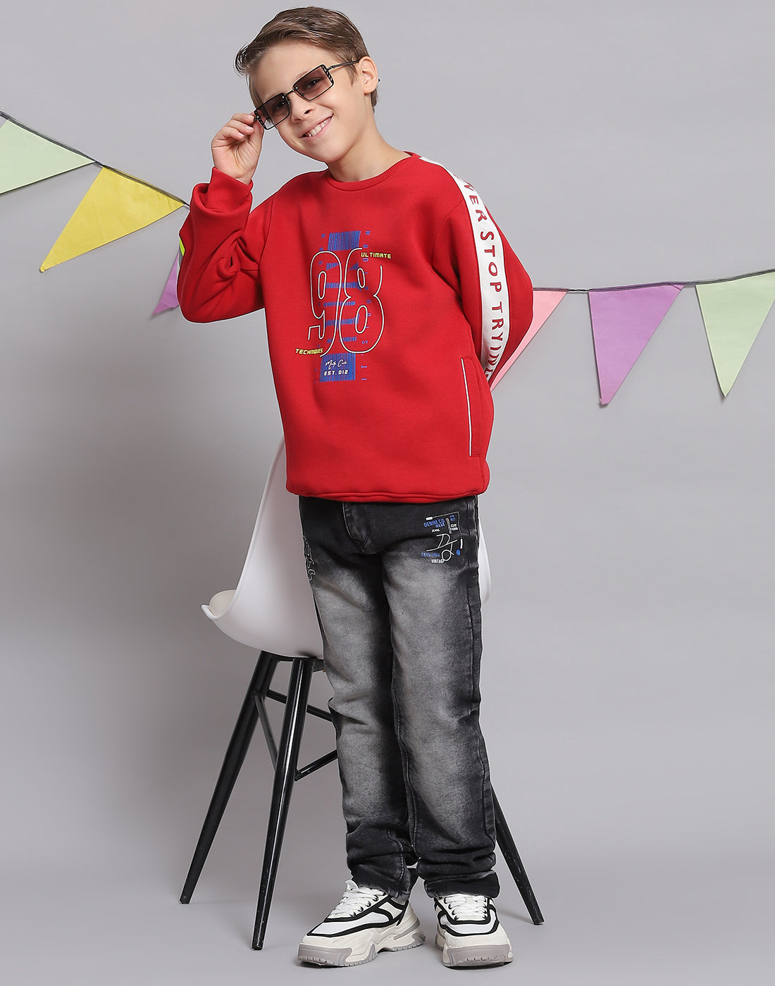 Boys Red Printed Round Neck Full Sleeve Sweatshirt