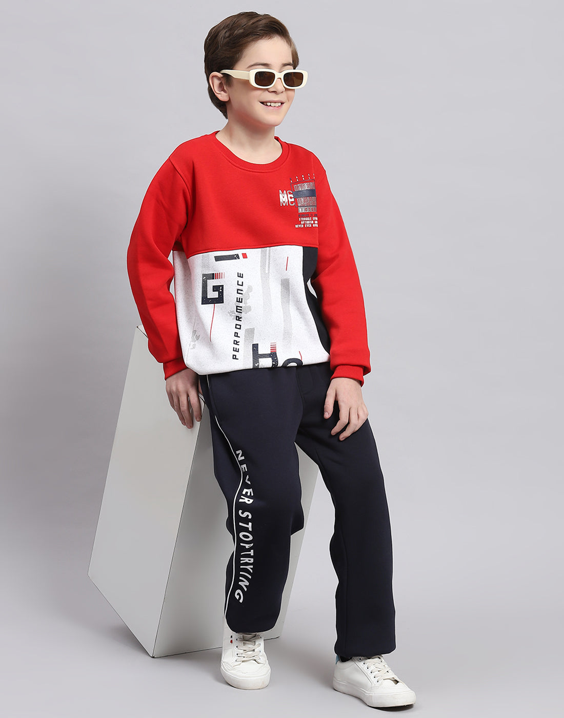 Boys Red Printed Round Neck Full Sleeve Sweatshirt