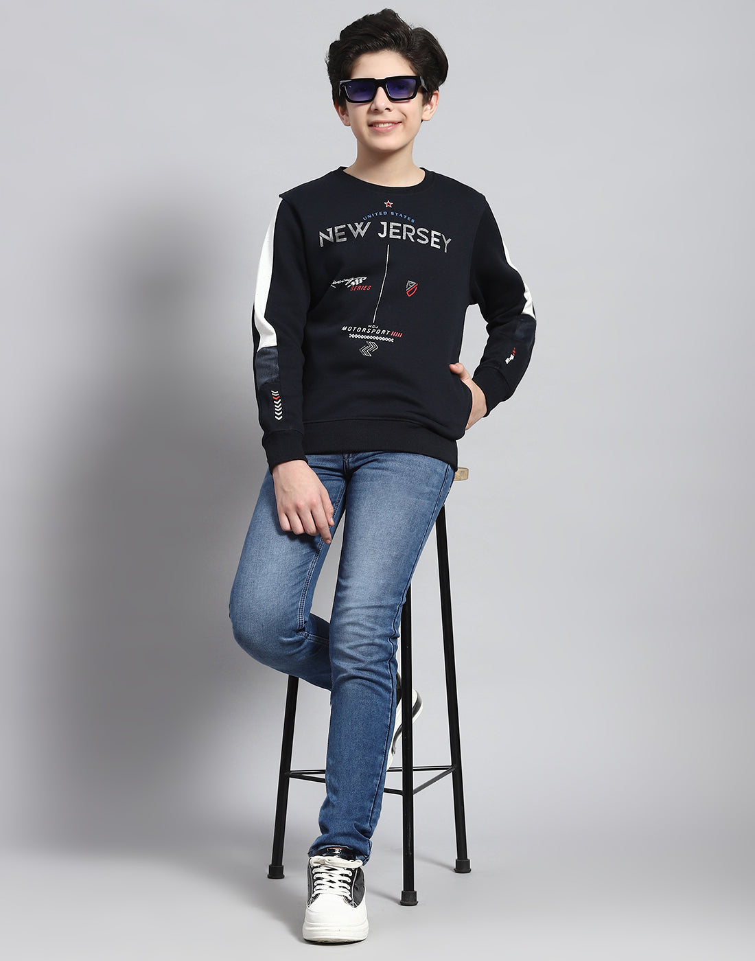 Boys Navy Blue Printed Round Neck Full Sleeve Sweatshirt