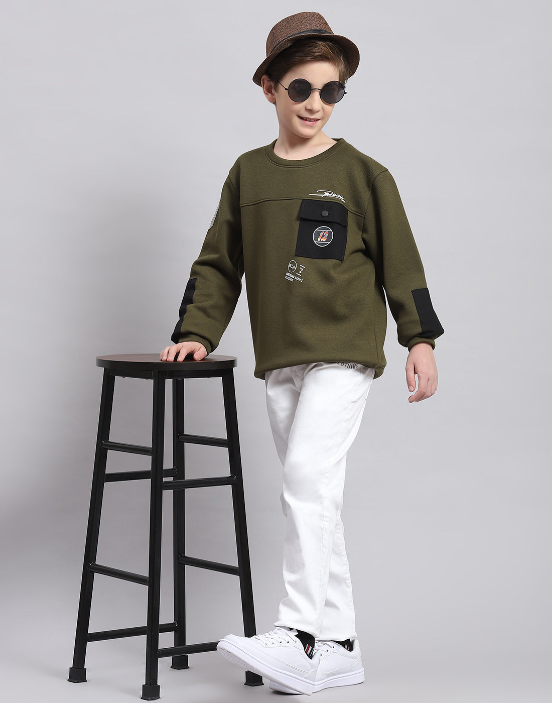 Boys Olive Printed Round Neck Full Sleeve Sweatshirt