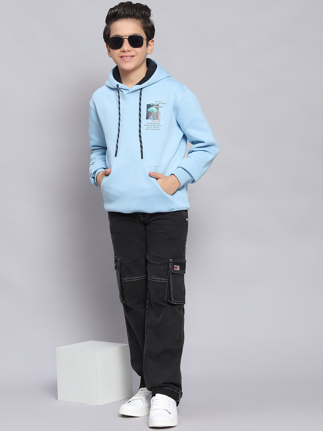 Boys Blue Printed Hooded Full Sleeve Sweatshirt
