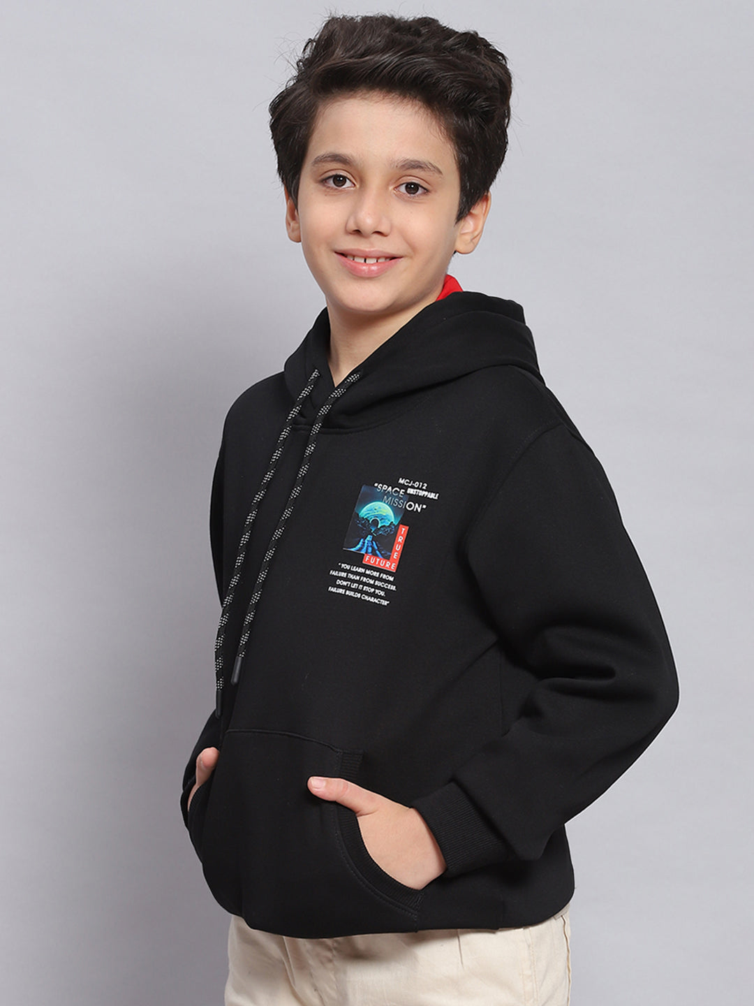 Boys Black Printed Hooded Full Sleeve Sweatshirt
