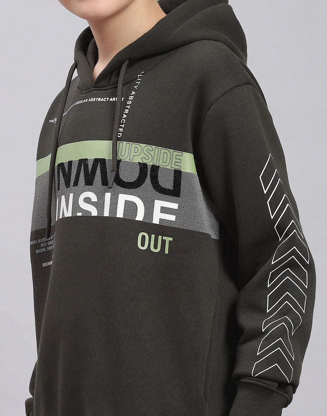 Boys Olive Printed Hooded Full Sleeve Sweatshirt