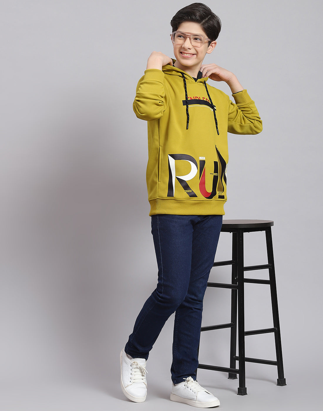 Boys Green Printed Hooded Full Sleeve Sweatshirt