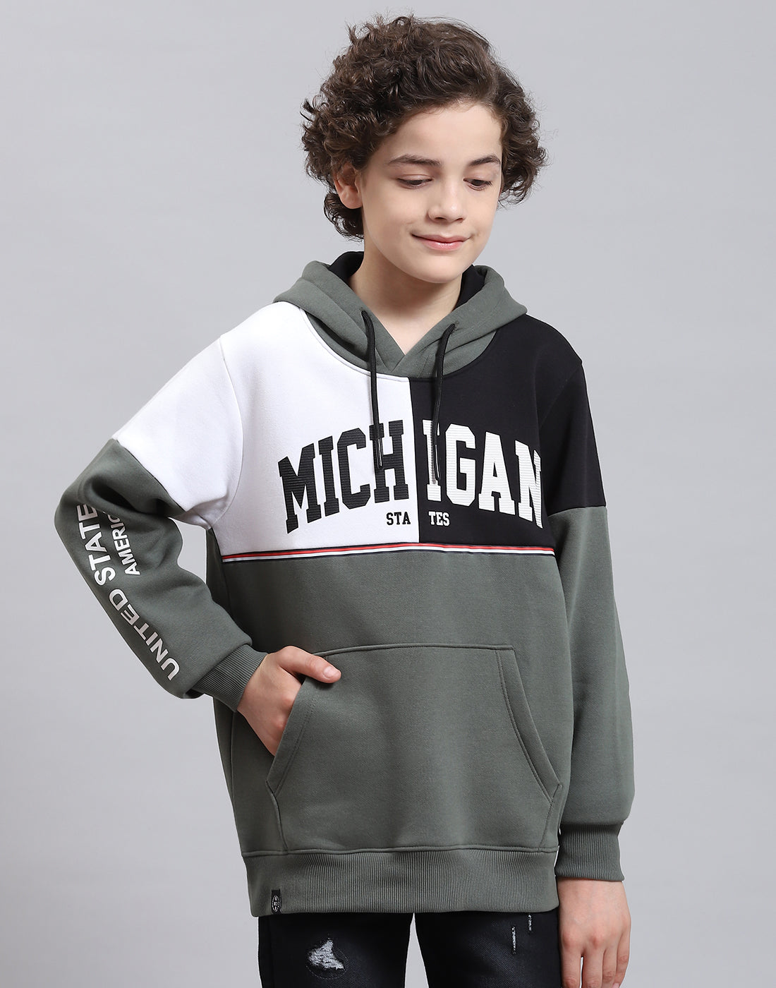 Boys Olive Printed Round Neck Full Sleeve Sweatshirt