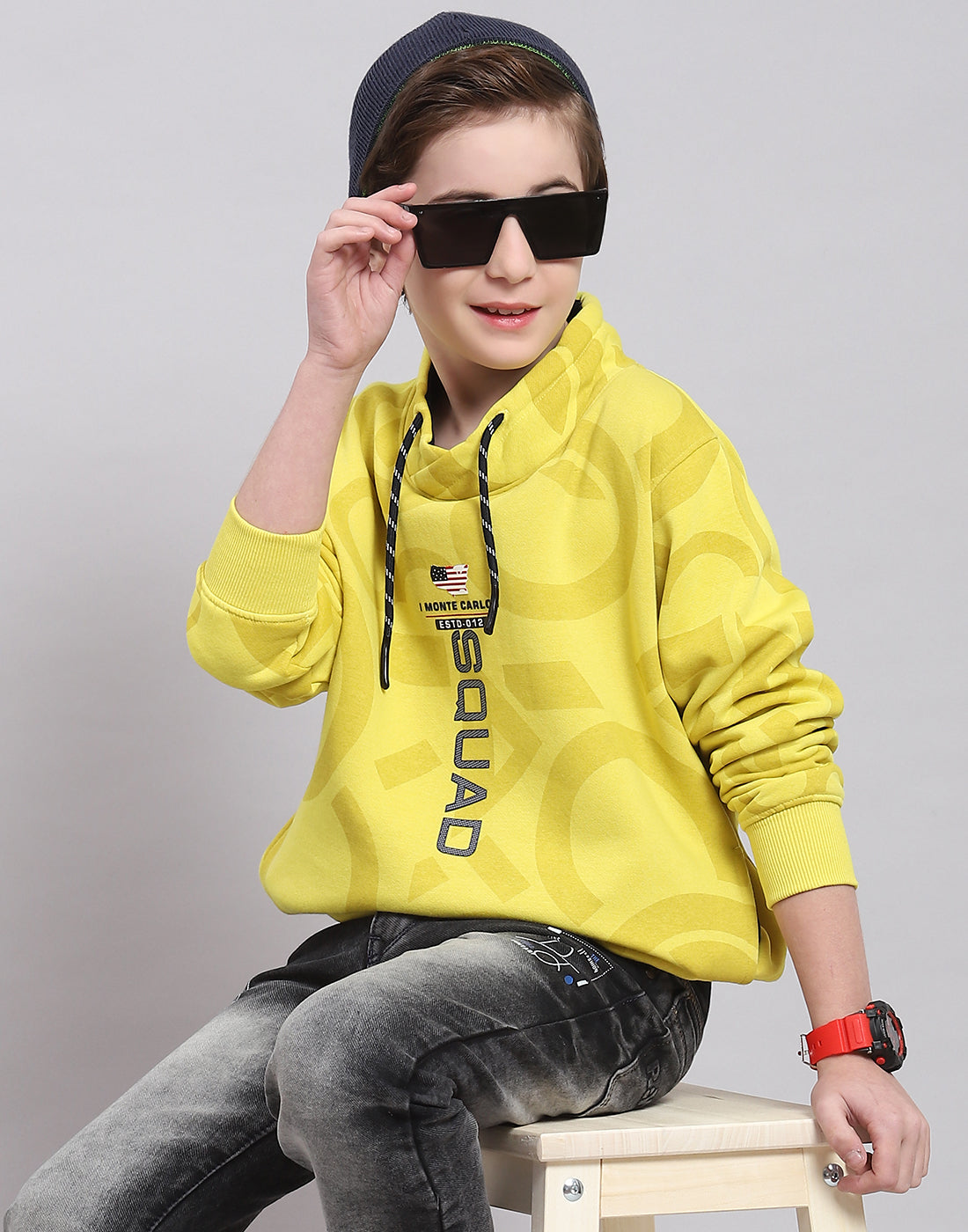 Boys Yellow Printed F Neck Full Sleeve Sweatshirt