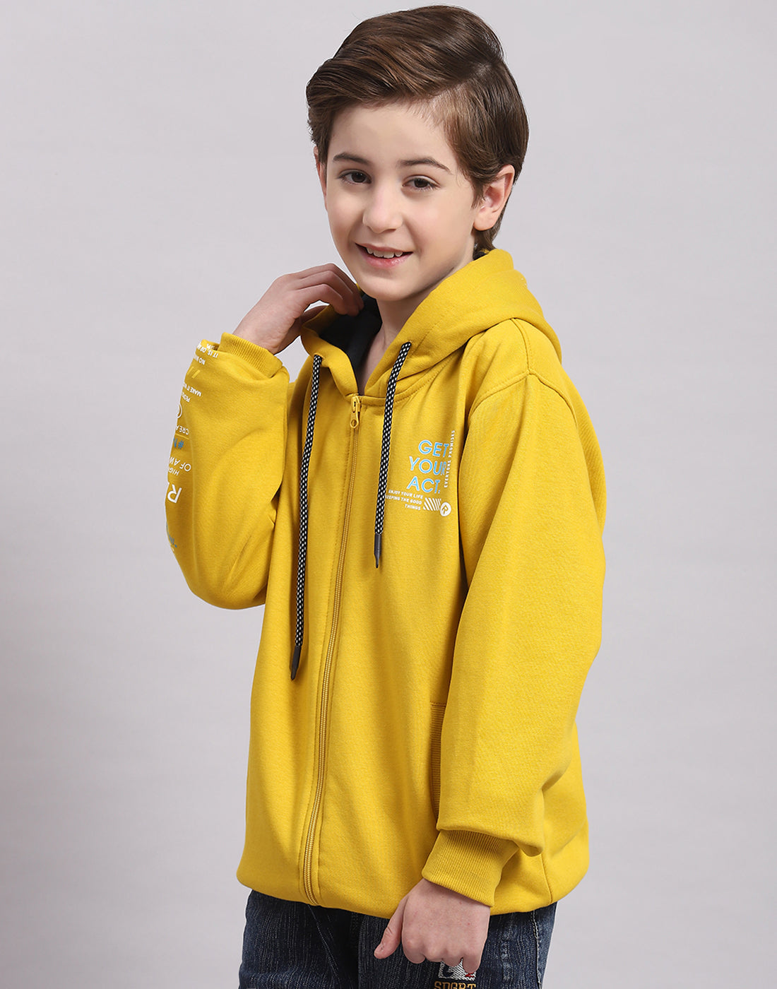 Boys Yellow Printed Hooded Full Sleeve Sweatshirt