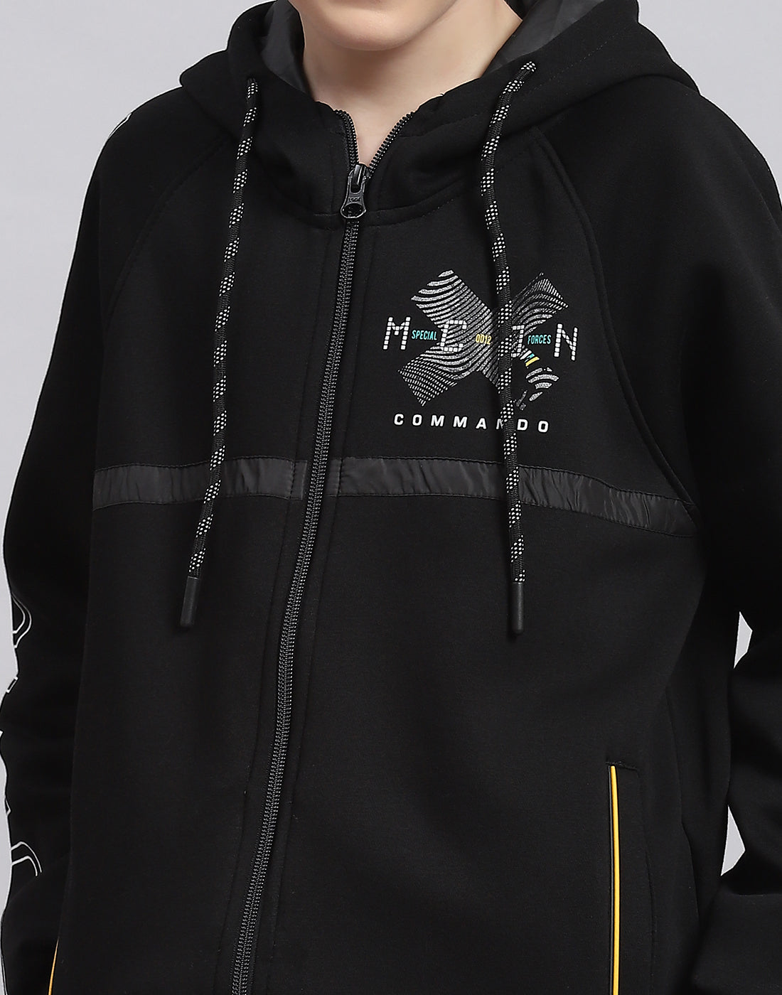 Boys Black Printed Hooded Full Sleeve Sweatshirt