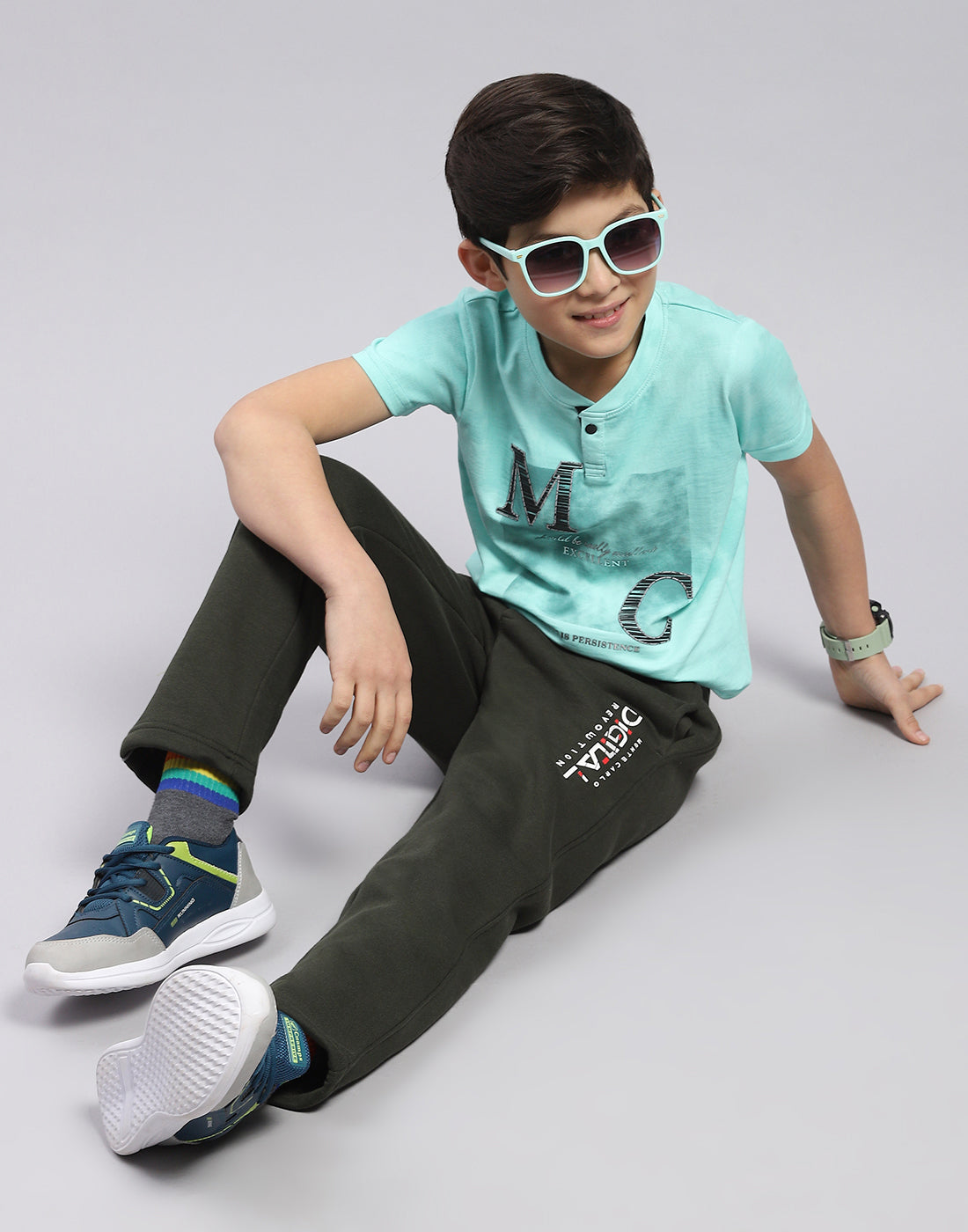 Boys Olive Printed Regular Fit Lower