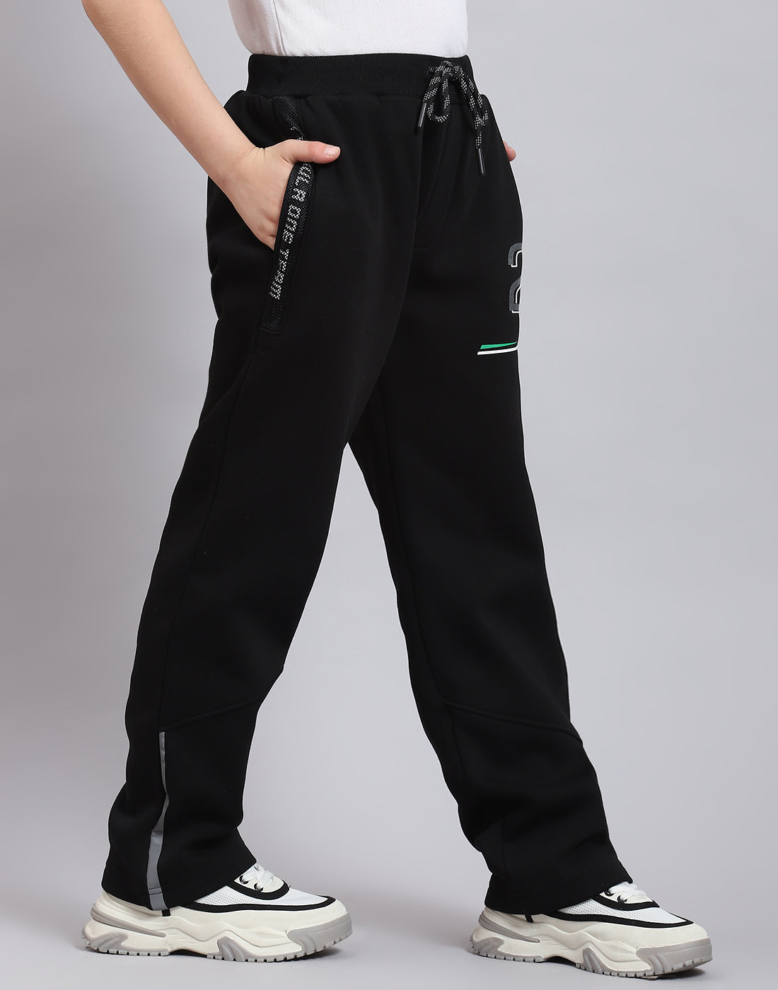 Boys Black Printed Regular Fit Lower