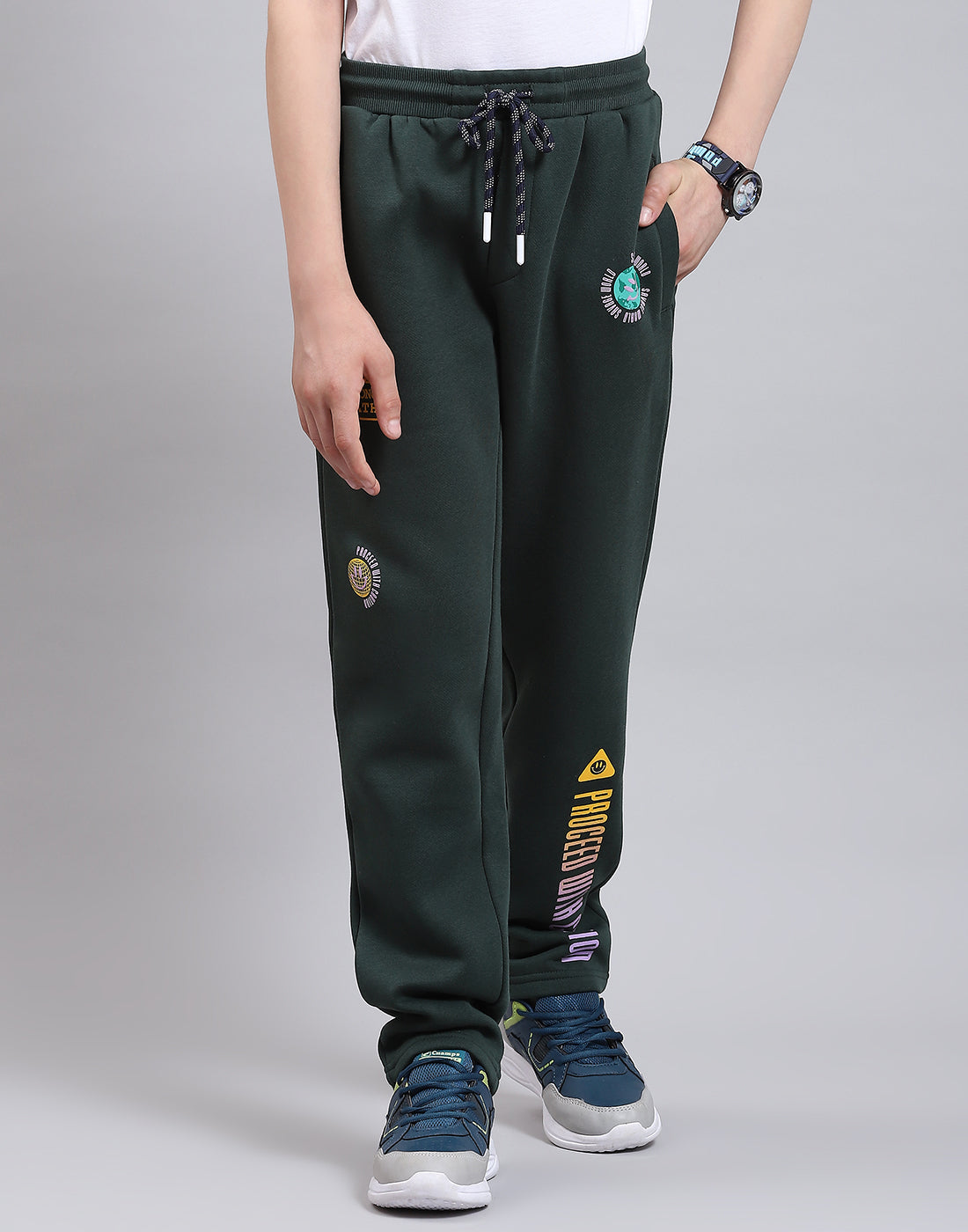 Boys Green Printed Regular Fit Lowers