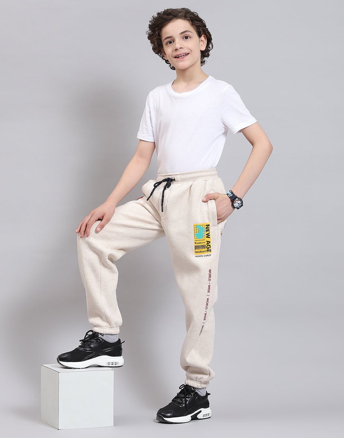 Boys Beige Printed Regular Fit Lowers