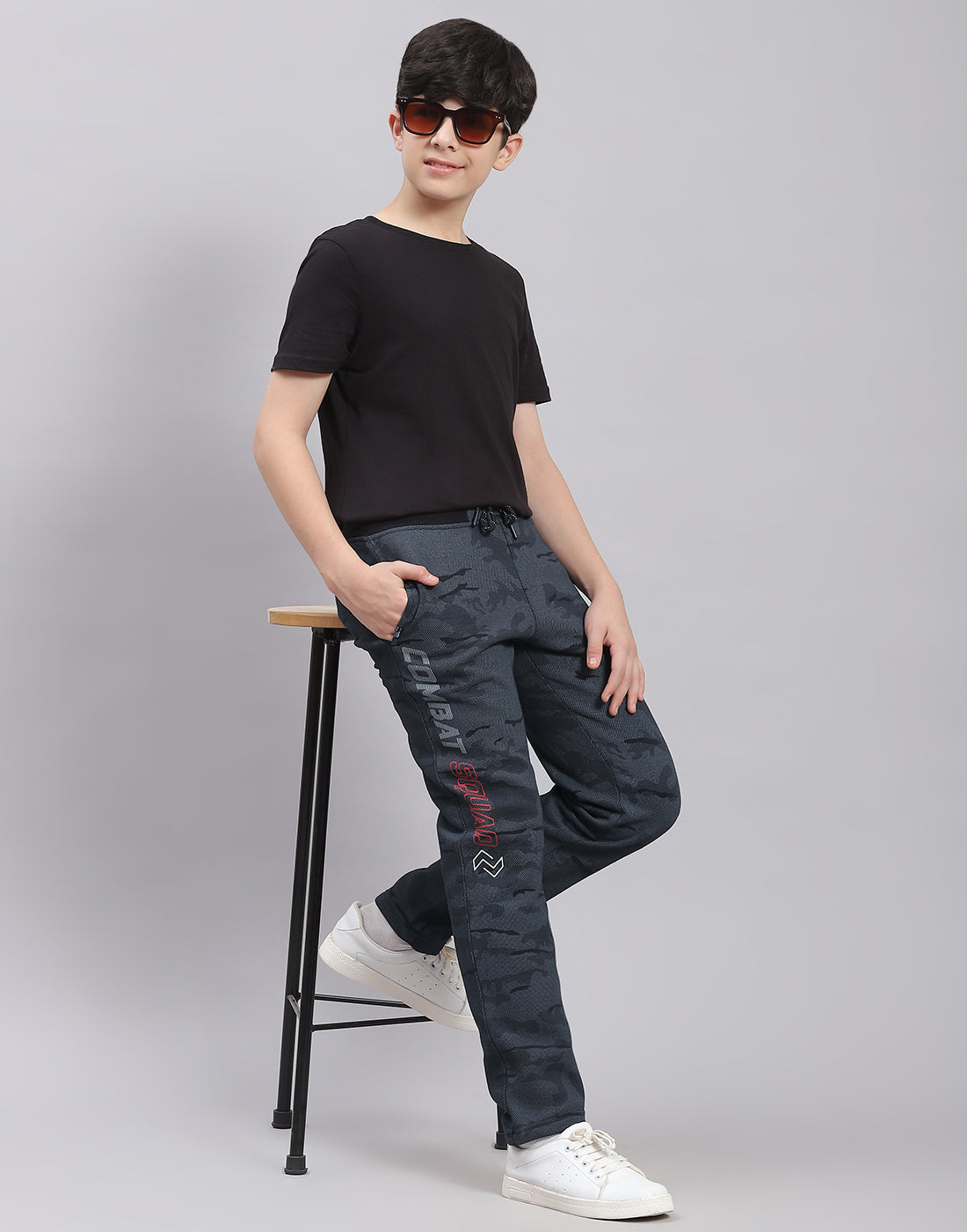Boys Navy Blue Printed Regular Fit Lower