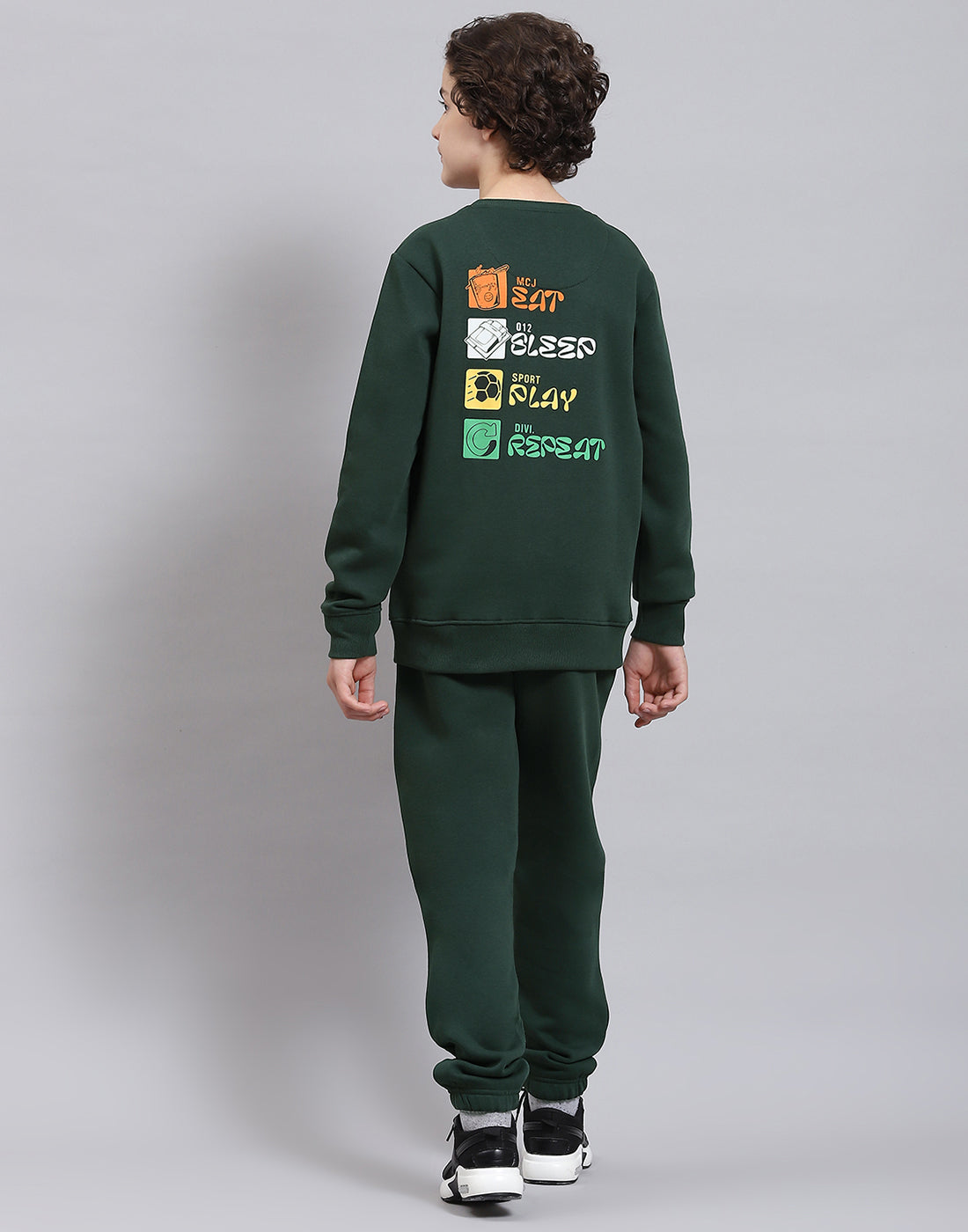 Boys Green Printed Round Neck Full Sleeve Tracksuits