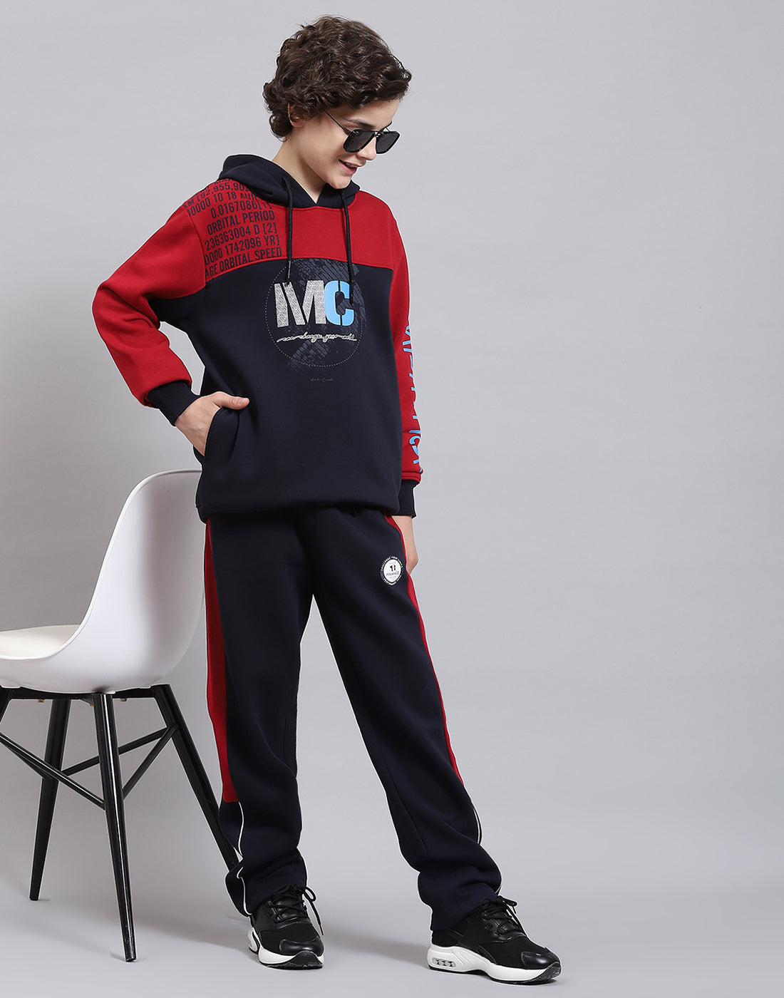 Boys Maroon & Navy Blue Printed Hooded Full Sleeve Tracksuits