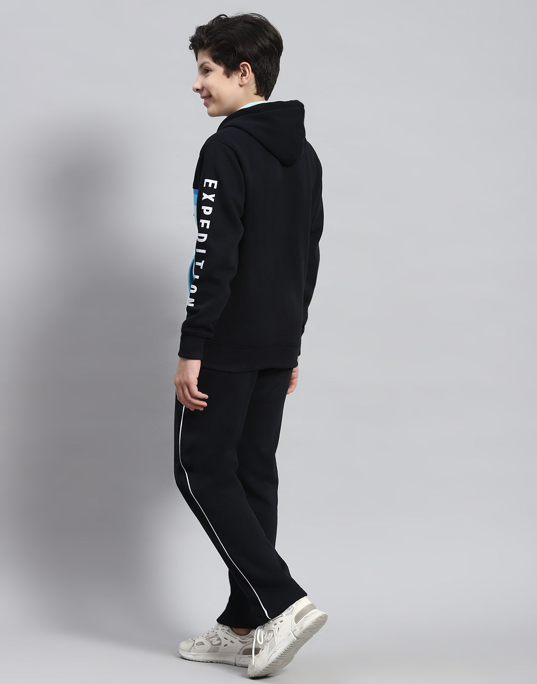 Boys Navy Blue Printed Round Neck Full Sleeve Tracksuit