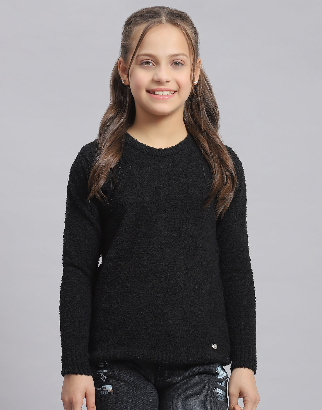 Girls Black Solid Round Neck Full Sleeve Sweater