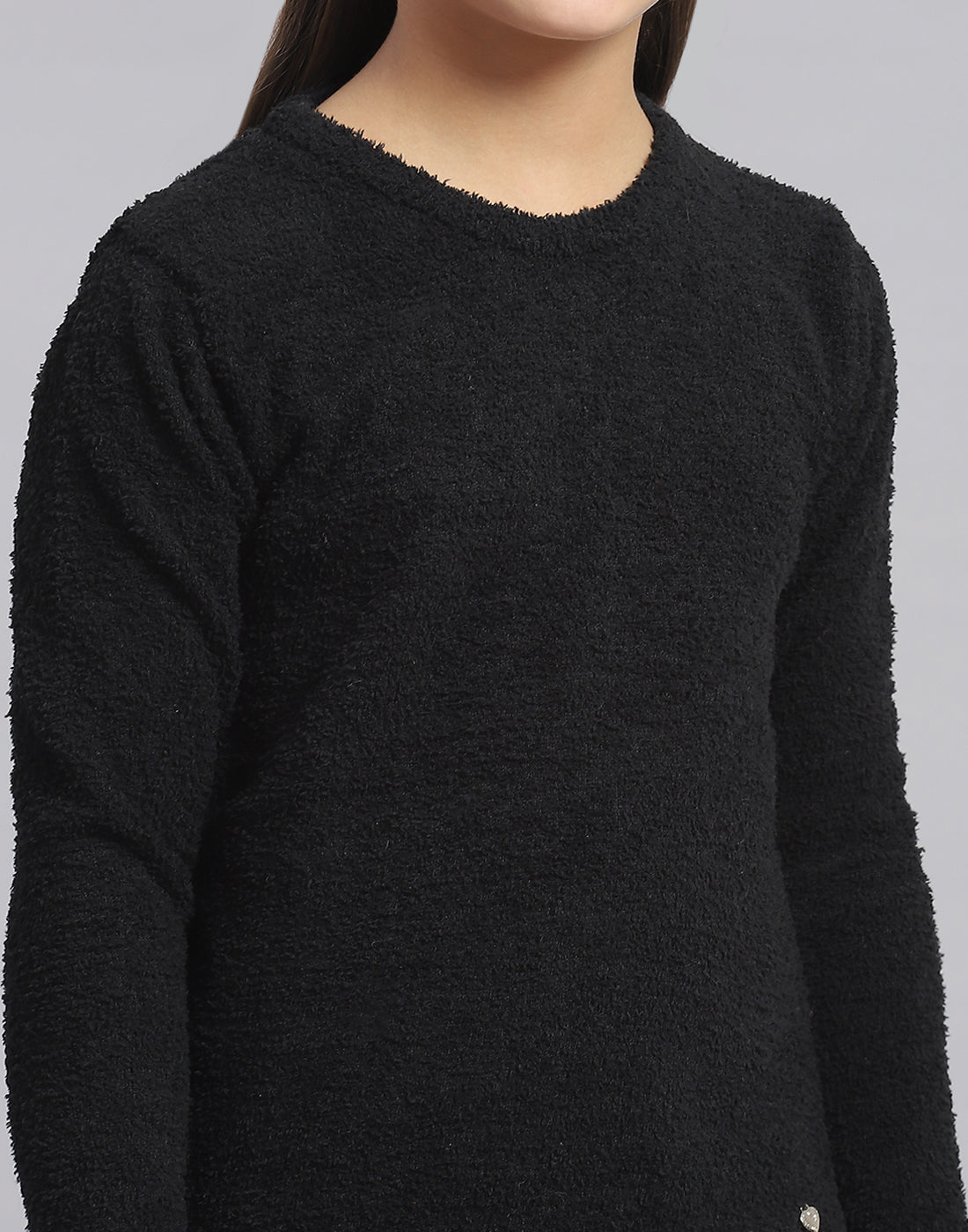 Girls Black Solid Round Neck Full Sleeve Sweater