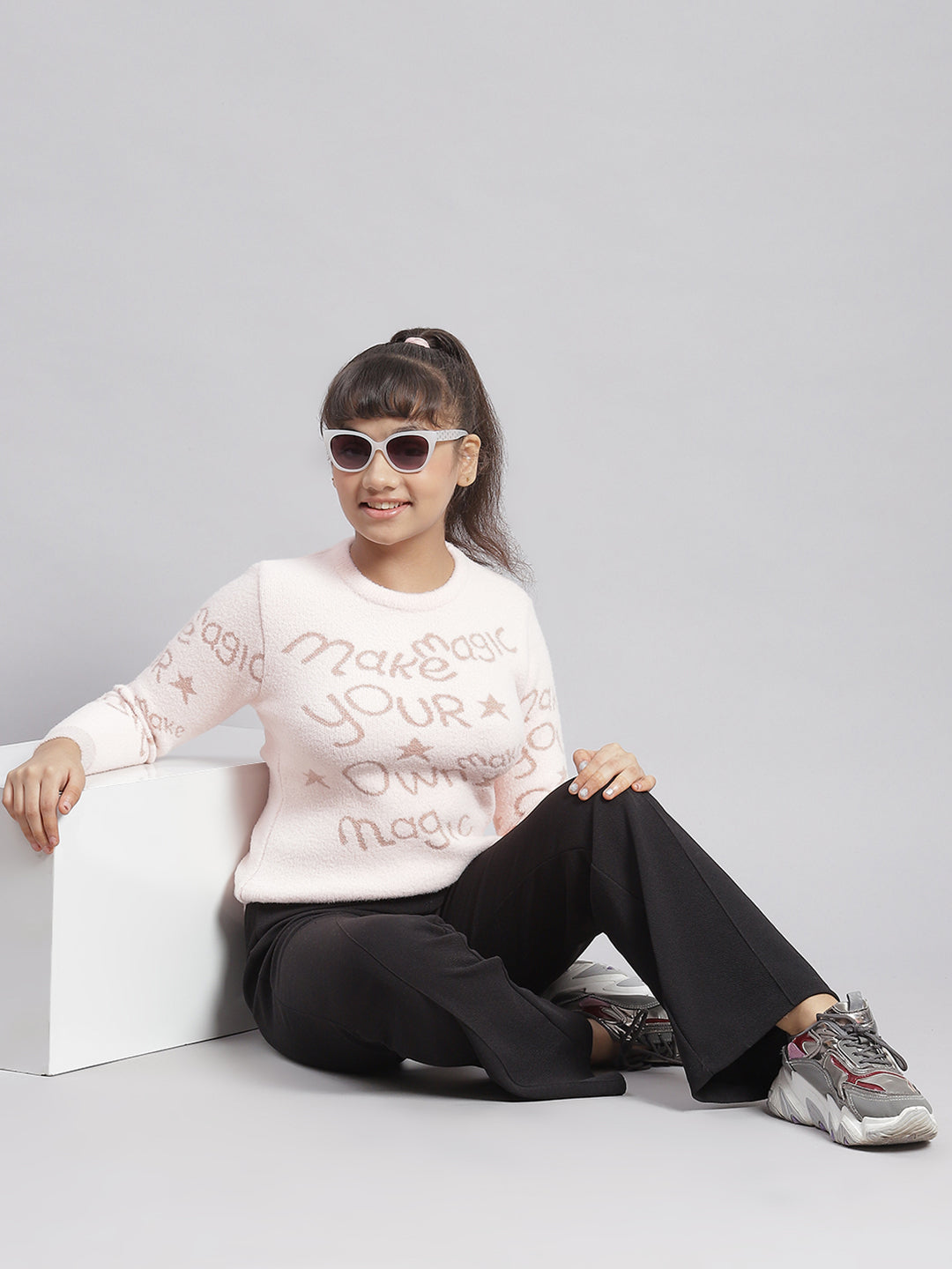 Girls Pink Printed Round Neck Full Sleeve Sweater