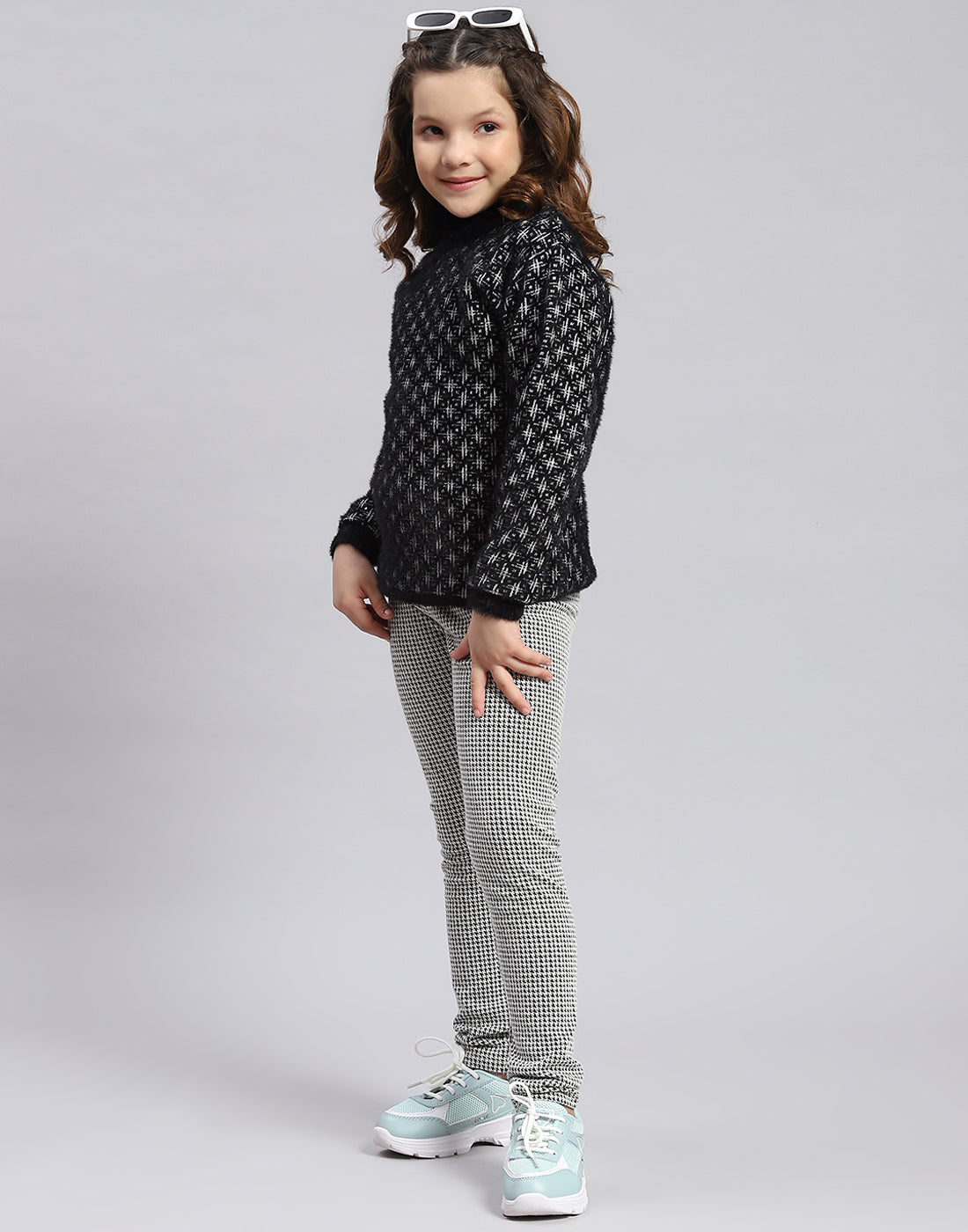 Girls Black Self Design F Neck Full Sleeve Sweater