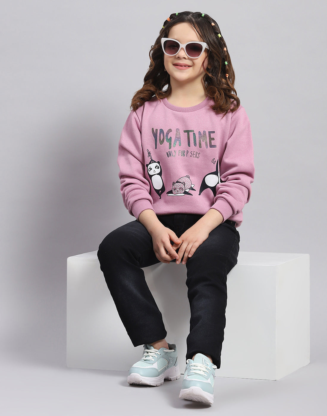 Girls Purple Printed Round Neck Full Sleeve Sweatshirt