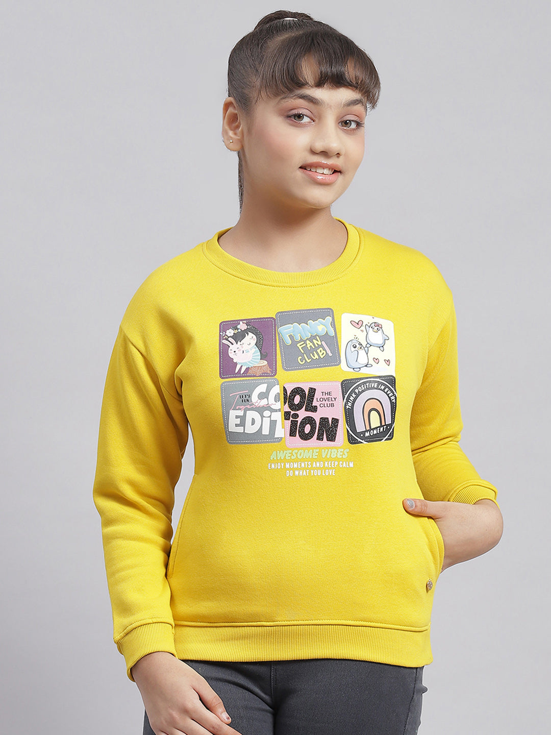 Girls Yellow Printed Round Neck Full Sleeve Sweatshirt
