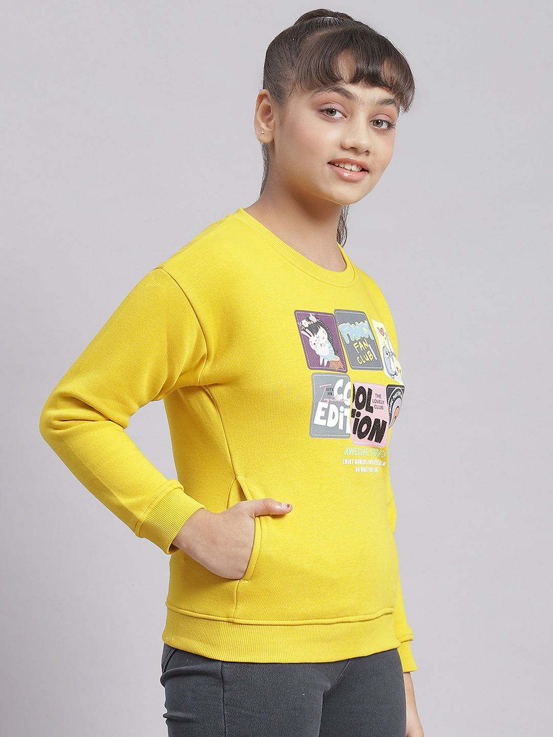 Girls Yellow Printed Round Neck Full Sleeve Sweatshirt