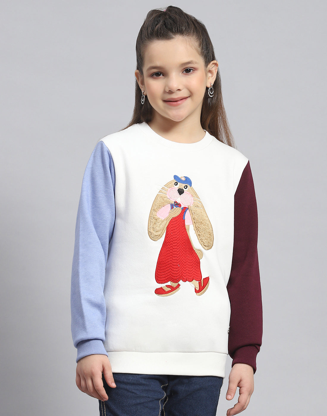 Girls Off White Embroidered Round Neck Full Sleeve Sweatshirt