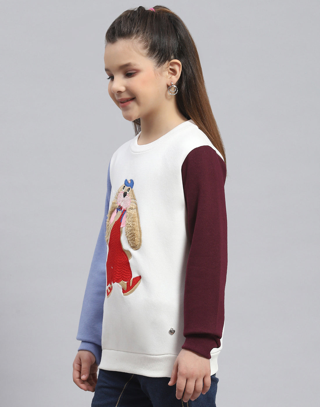 Girls Off White Embroidered Round Neck Full Sleeve Sweatshirt