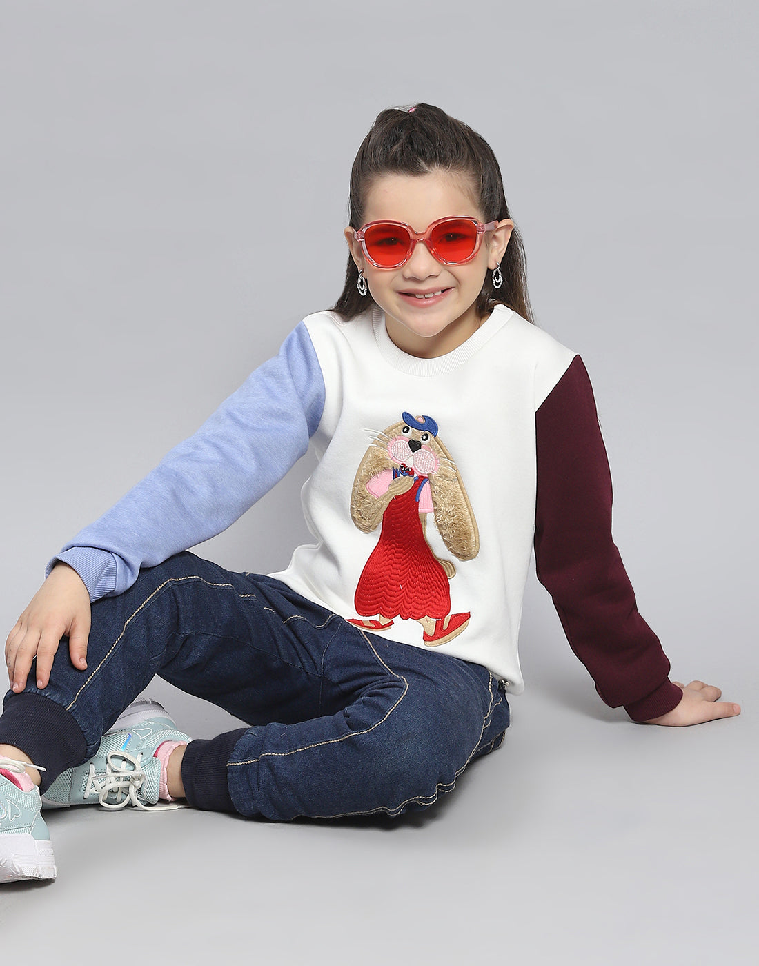 Girls Off White Embroidered Round Neck Full Sleeve Sweatshirt