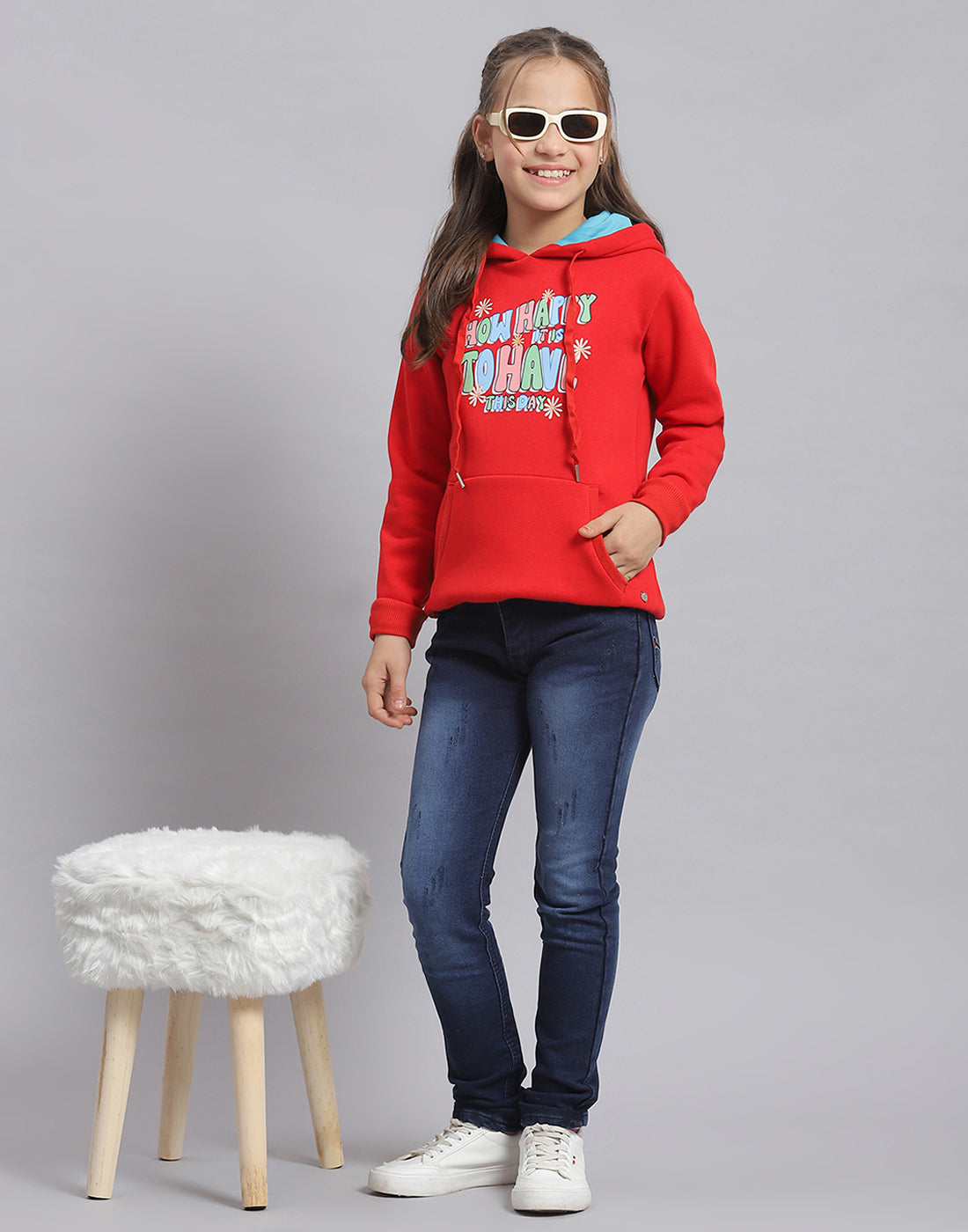 Girls Red Printed Hooded Full Sleeve Sweatshirt