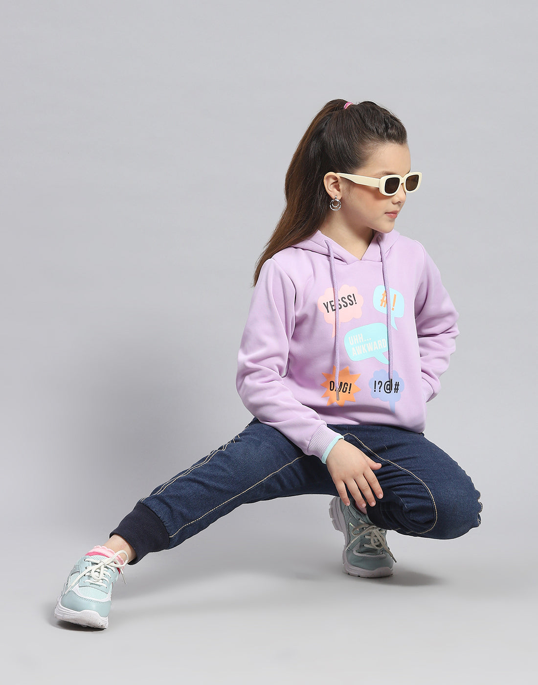 Girls Purple Printed Hooded Full Sleeve Sweatshirt