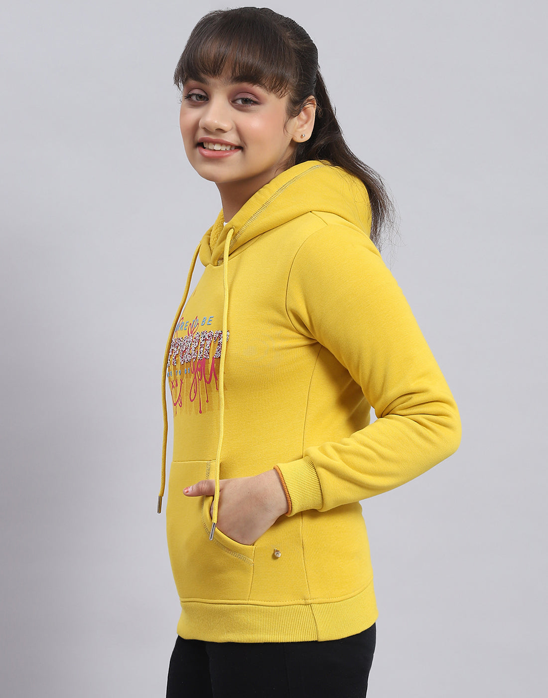 Girls Yellow Printed Hooded Full Sleeve Sweatshirt