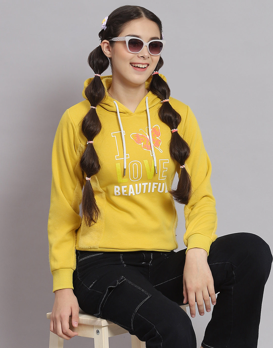 Girls Mustard Printed Hooded Full Sleeve Sweatshirt