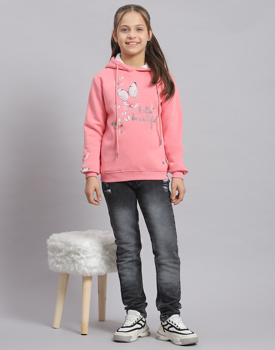Girls Pink Printed Hooded Full Sleeve Sweatshirt