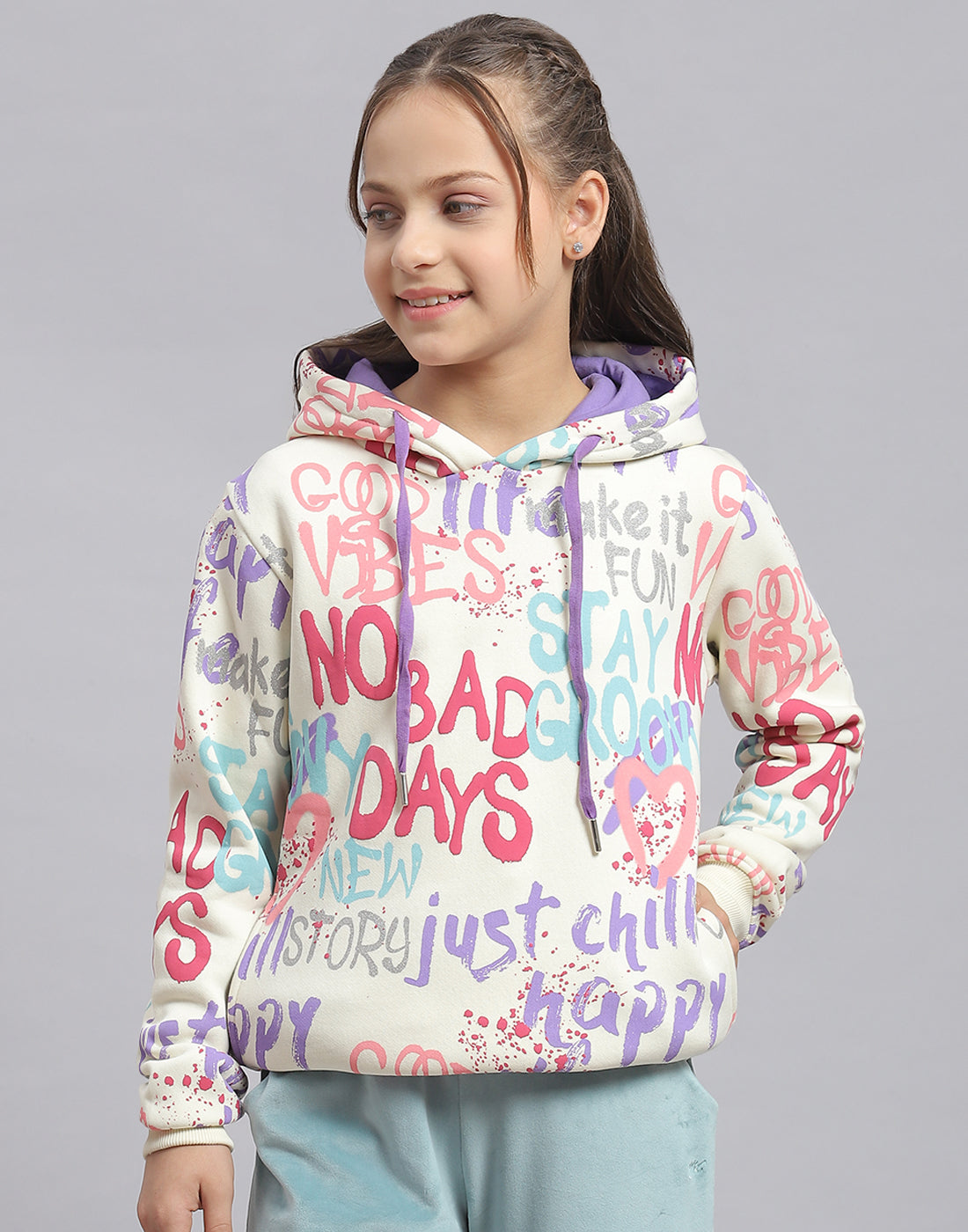 Girls Cream Printed Hooded Full Sleeve Sweatshirt