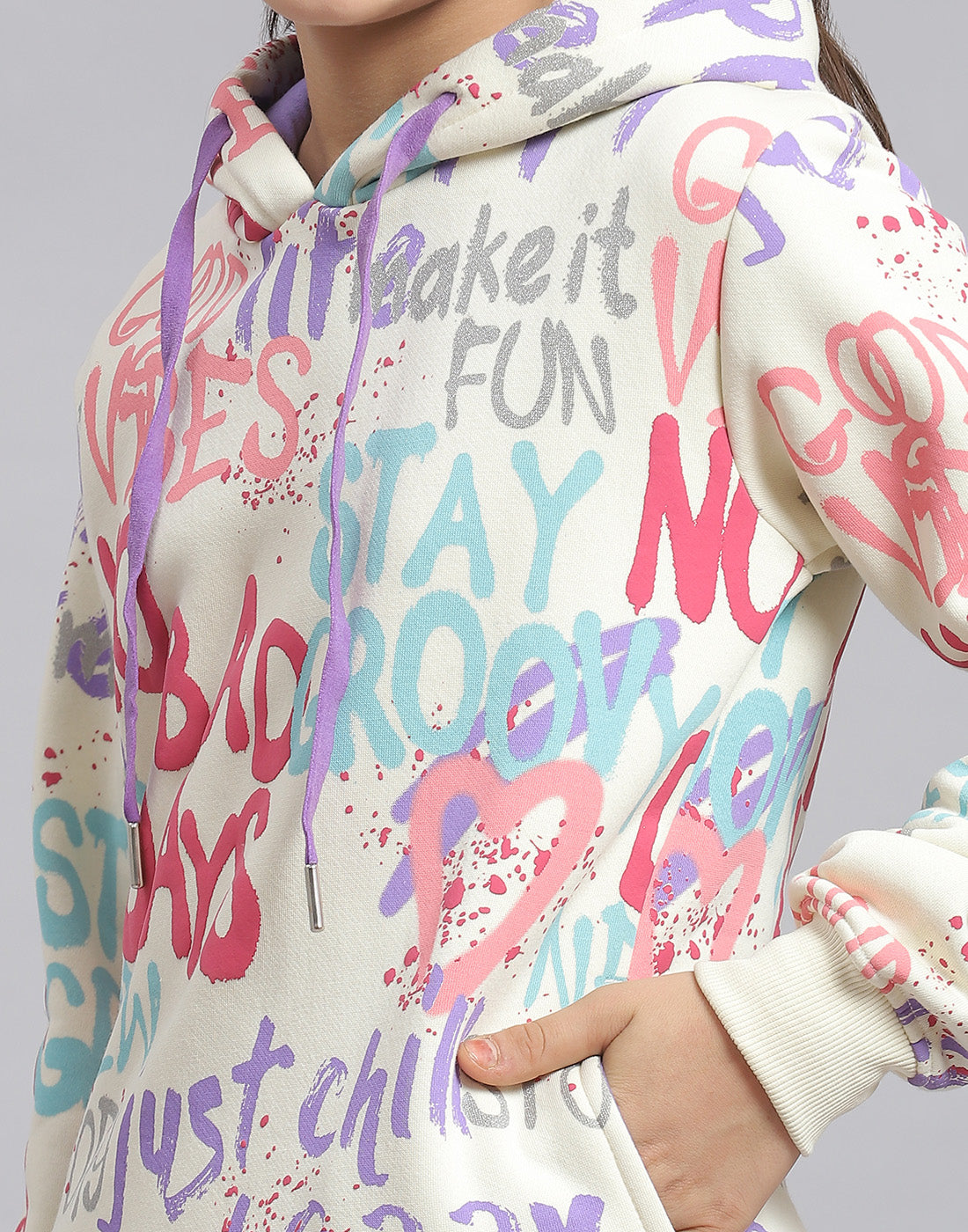 Girls Cream Printed Hooded Full Sleeve Sweatshirt