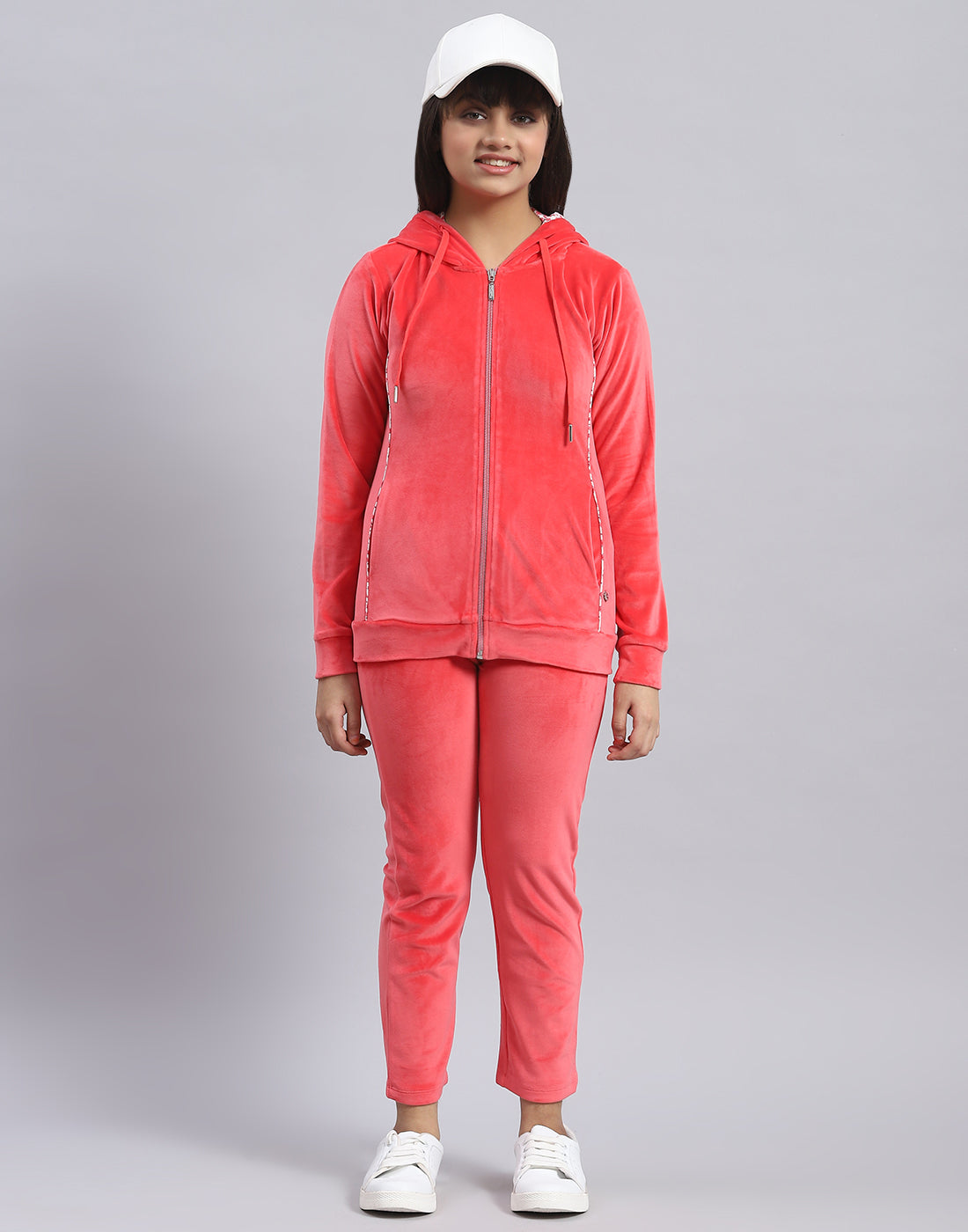 Girls Pink Solid Hooded Full Sleeve Tracksuit