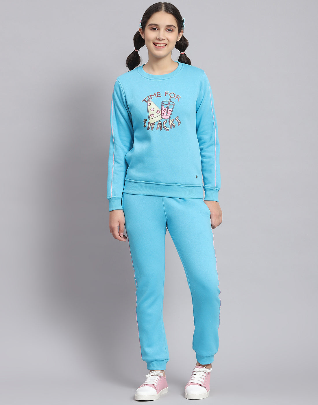 Girls Blue Printed Round Neck Full Sleeve Tracksuit