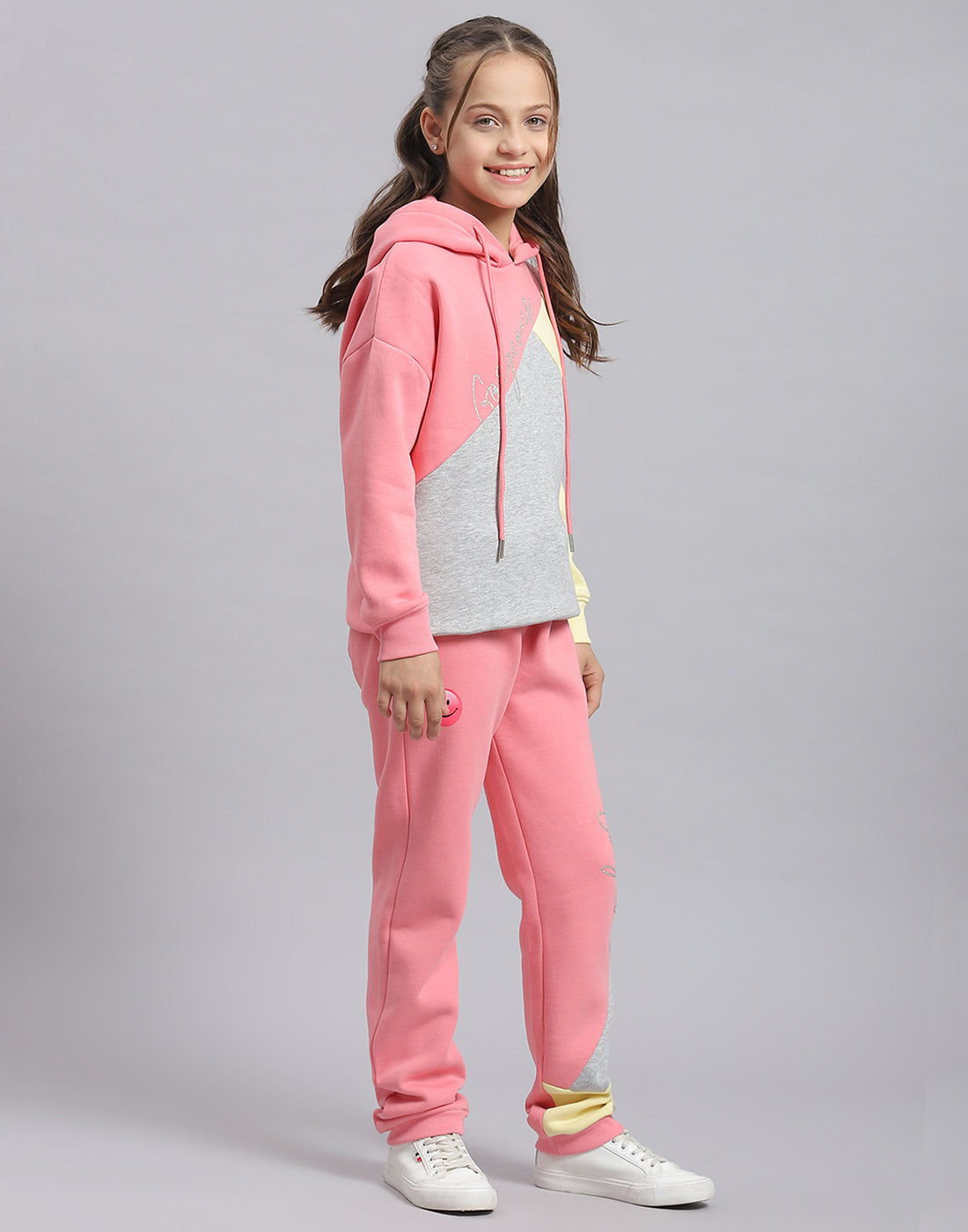 Girls Pink Printed Hooded Full Sleeve Tracksuit