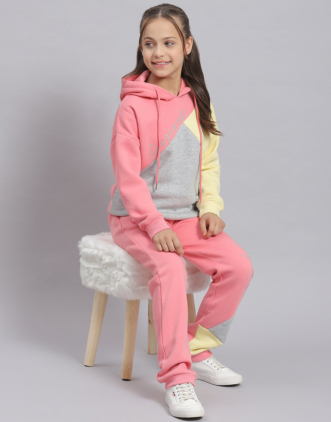Girls Pink Printed Hooded Full Sleeve Tracksuit