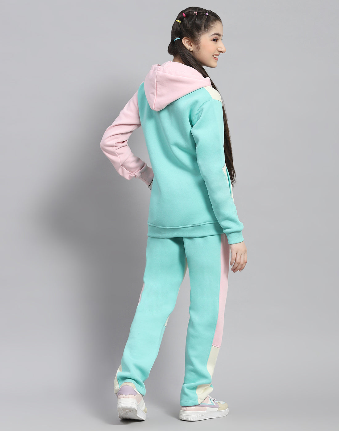 Girls Cream Printed Hooded Full Sleeve Tracksuit