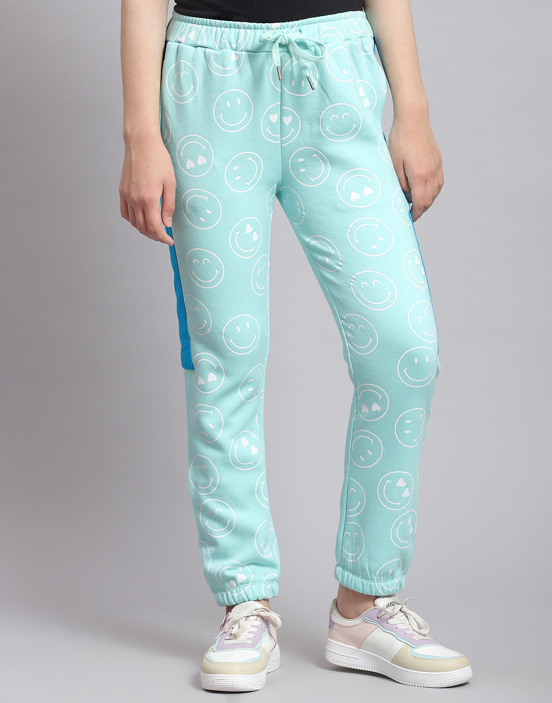 Girls Turquoise Blue Printed Hooded Full Sleeve Cords Set