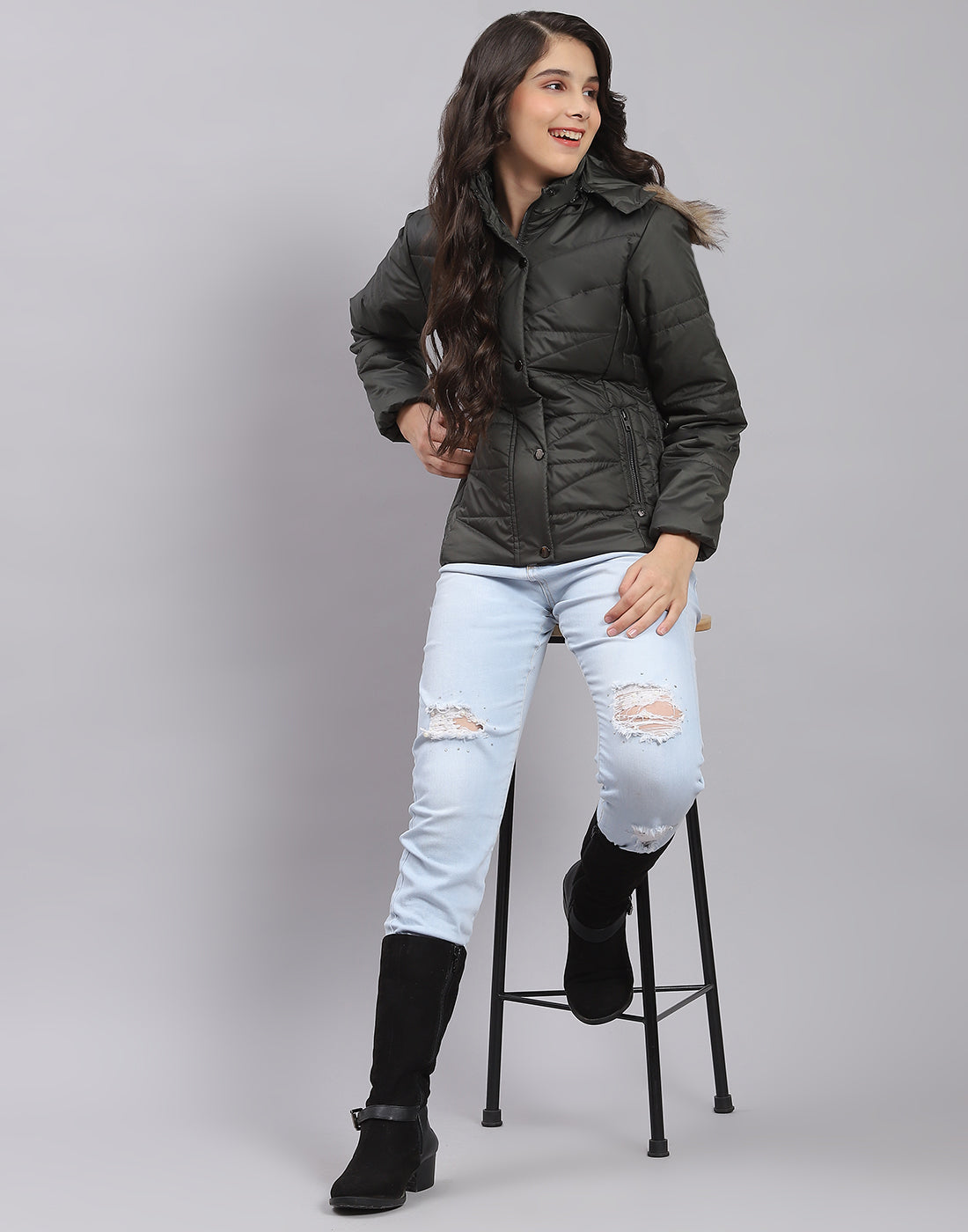 Girls Olive Solid Hooded Full Sleeve Girls Jacket