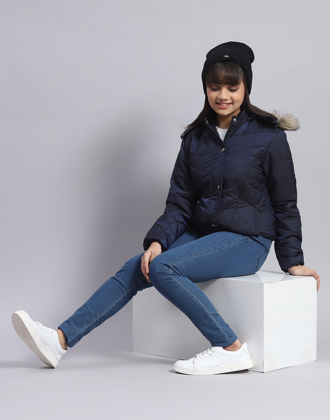 Girls Navy Blue Solid Hooded Full Sleeve Girls Jacket