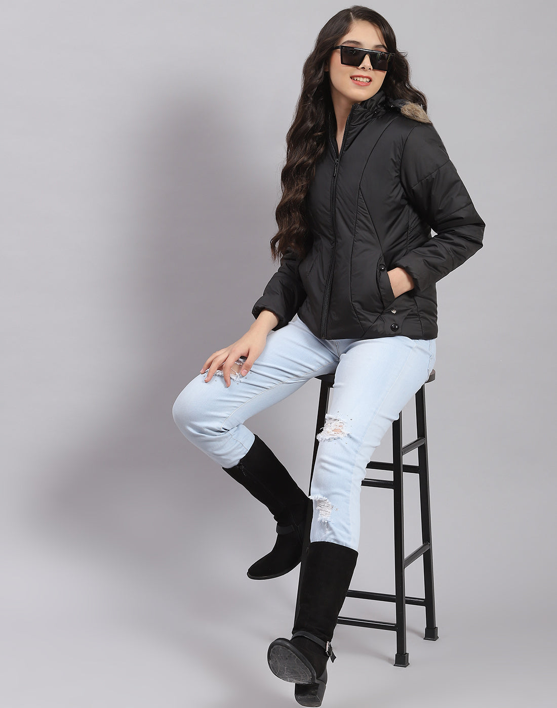 Girls Black Solid Hooded Full Sleeve Girls Jacket