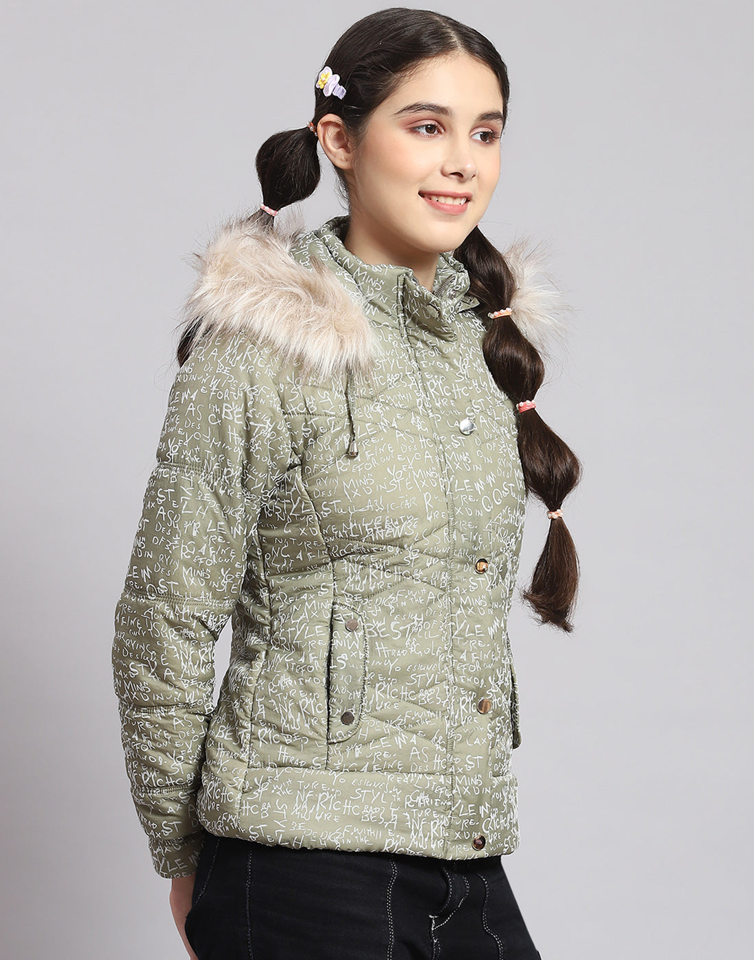 Girls Green Printed Hooded Full Sleeve Girls Jacket