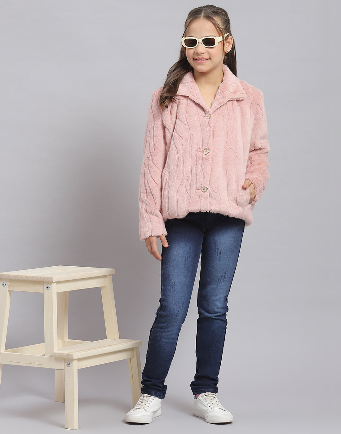 Girls Pink Self Design Collar Full Sleeve Coat