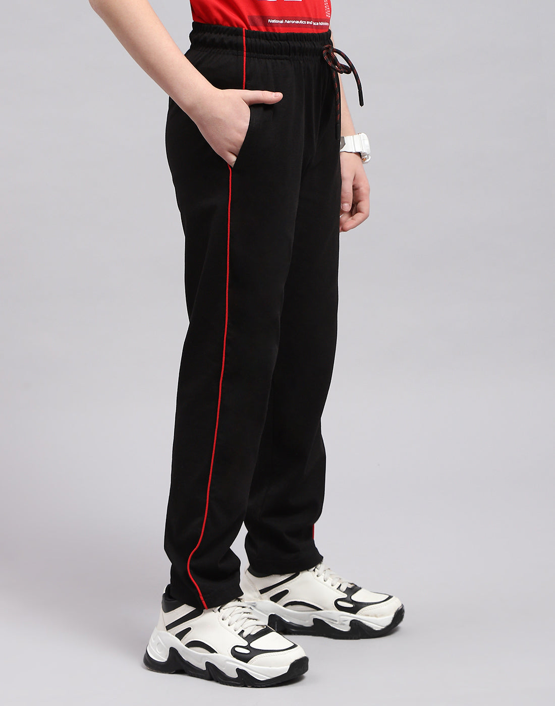 Boys Black Printed Regular Fit Lower