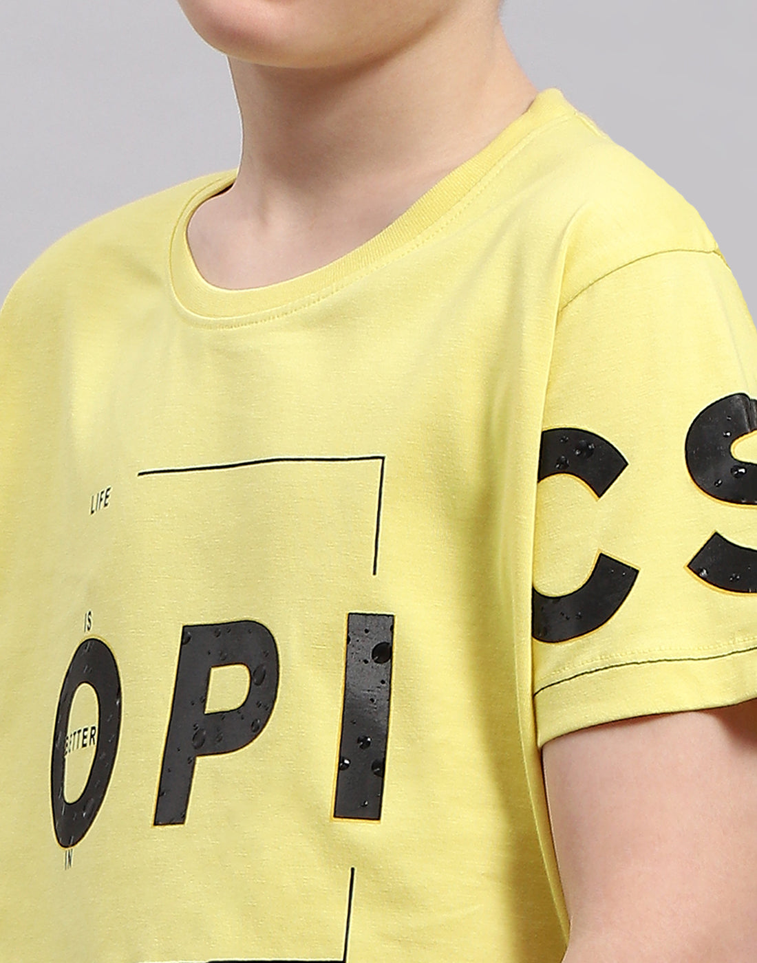 Boys Yellow Printed Round Neck Half Sleeve T-Shirt